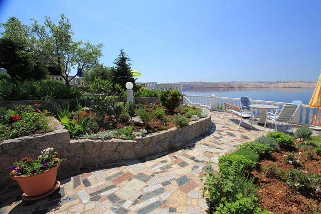 Villa Lilly Cesarica Εξωτερικό φωτογραφία