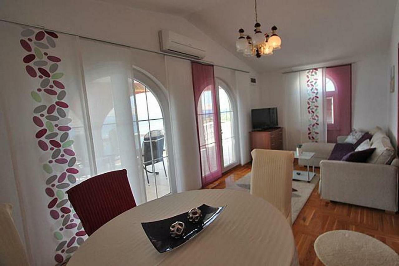 Villa Lilly Cesarica Εξωτερικό φωτογραφία