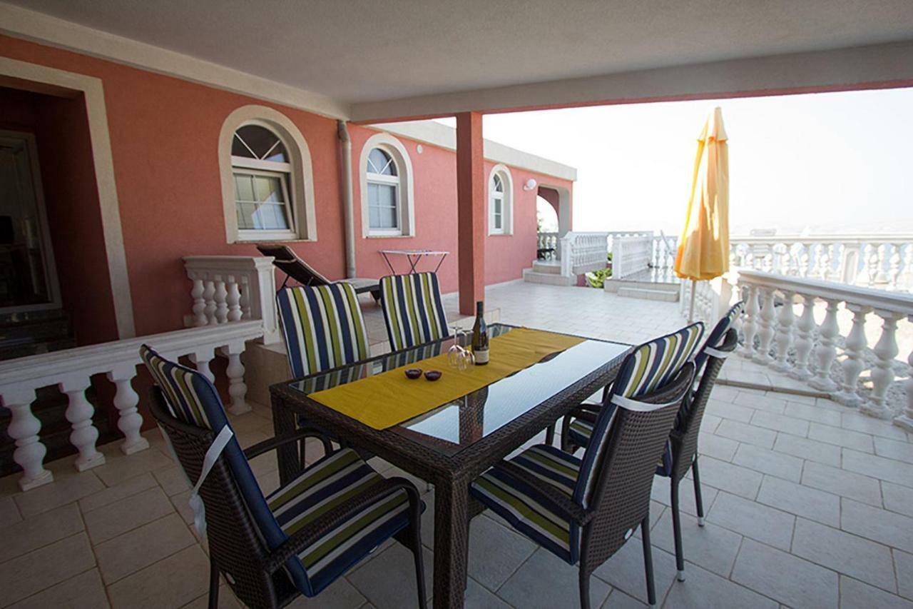 Villa Lilly Cesarica Εξωτερικό φωτογραφία